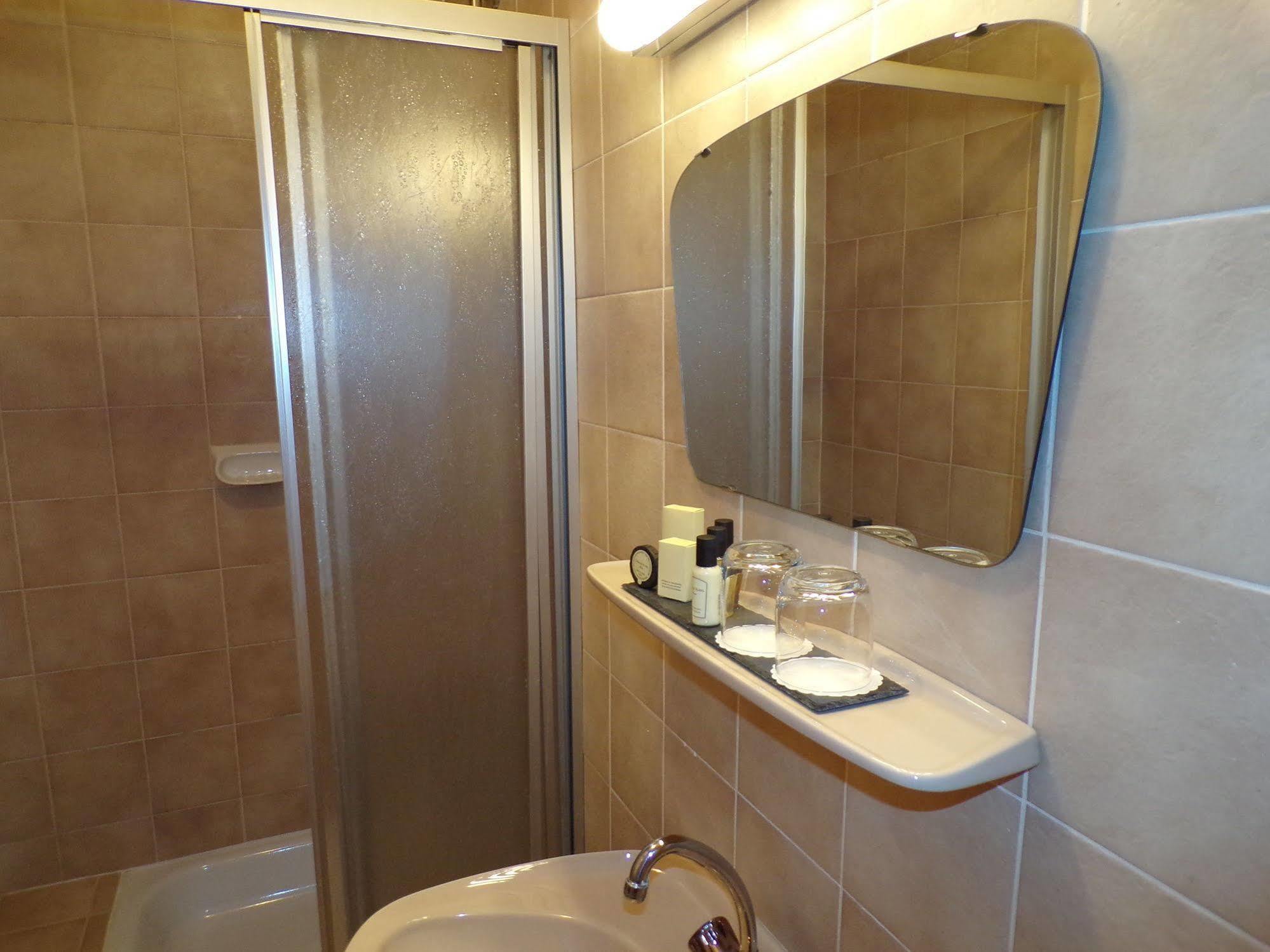 Gaestehaus Residenz Lapeiner เพิร์ทชาค อัม เวิร์ทเทอร์ซี ภายนอก รูปภาพ